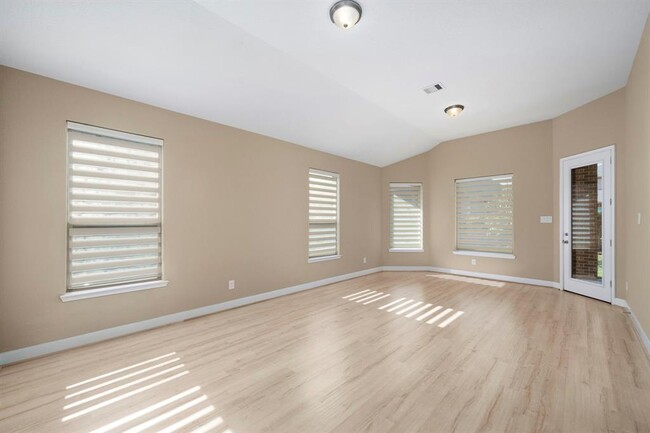 Building Photo - 15415 Dolan Brook Ln