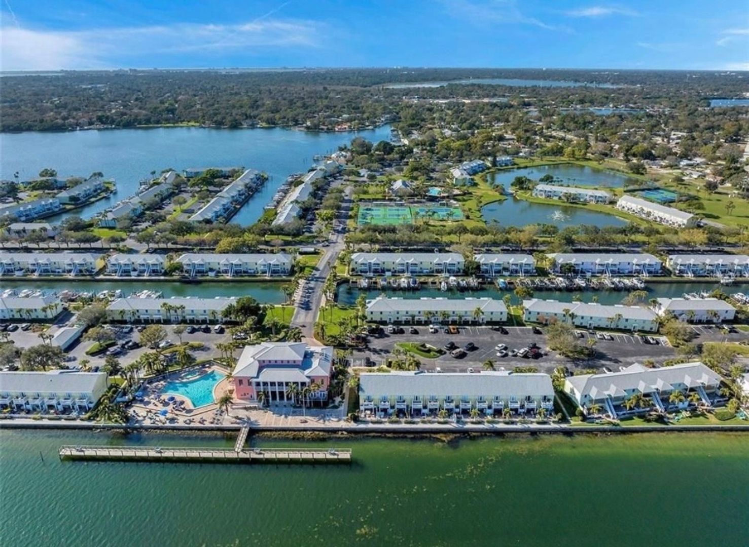 Building Photo - 5215 Coquina Key Dr SE