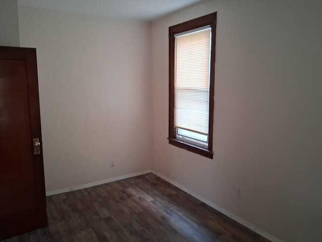 Building Photo - 182 Terrace Ave