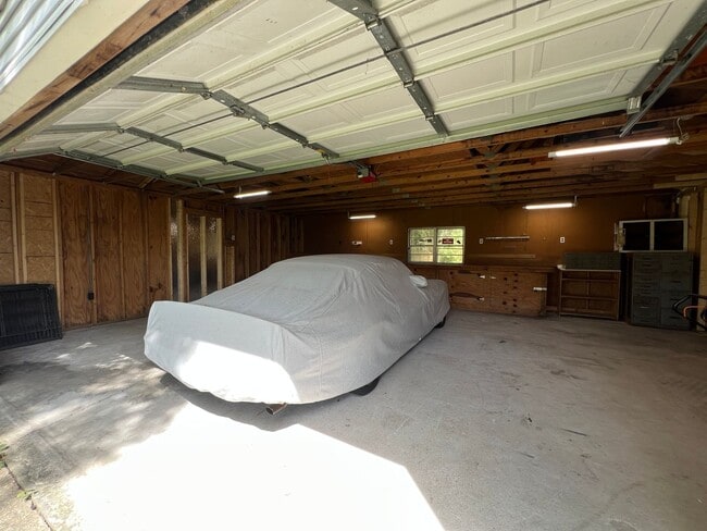 Building Photo - Mid - Century Modern Dream!   WILLOW TERRACE