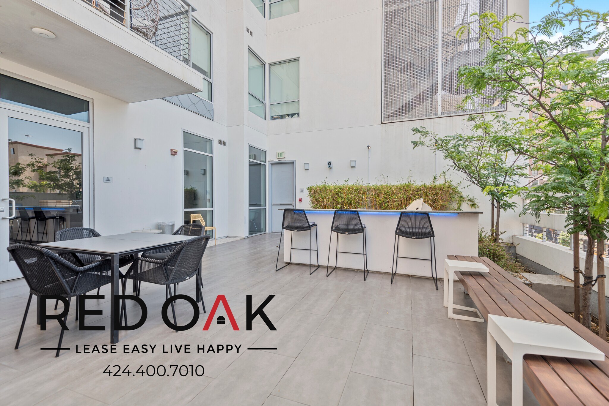 Building Photo - 1331 W 7th St