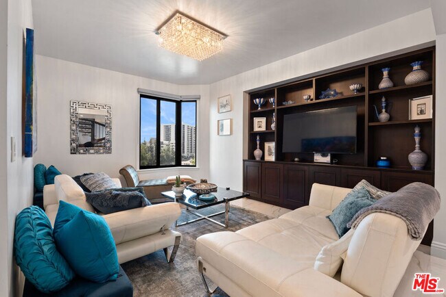 Building Photo - 10550 Wilshire Blvd