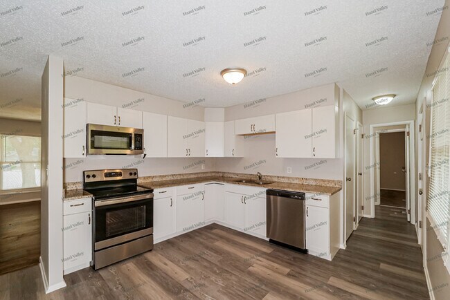 Building Photo - 9524 Ditman Ct