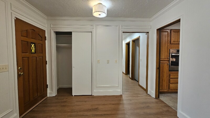 Building Photo - 728 W 800 S