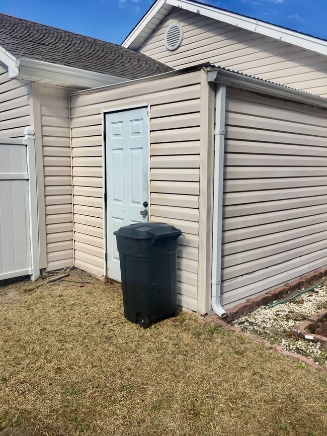 Building Photo - Coming Soon! 4 Bedroom 2 Bathroom Home