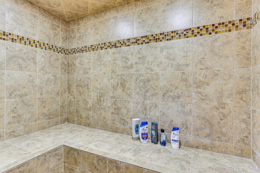 Building Photo - 9492 Sand Hill Pl