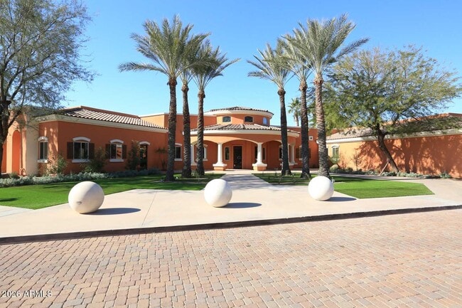 Building Photo - 8334 E Jenan Dr