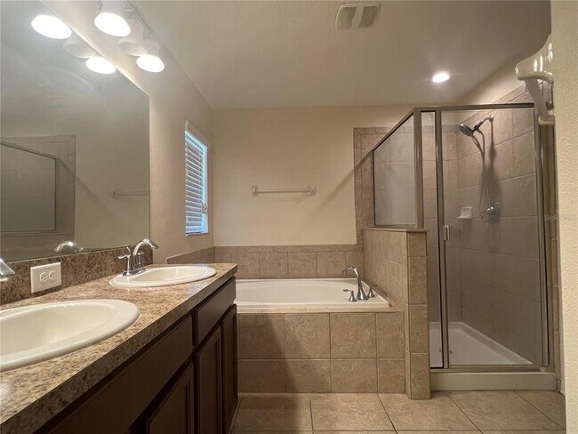Building Photo - 10214 Summer Azure Dr
