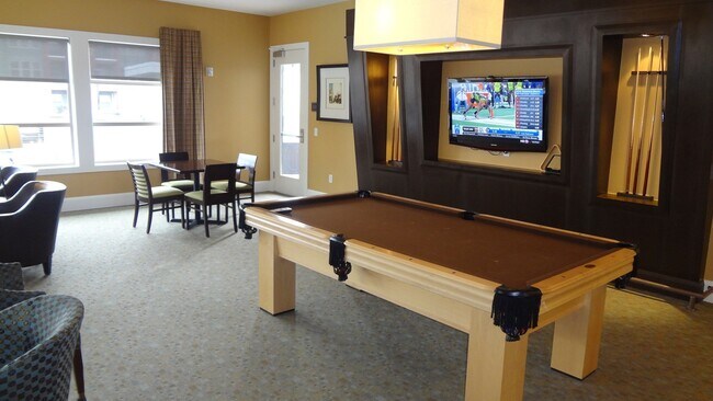 Building Photo - CH-Cortland Flatirons