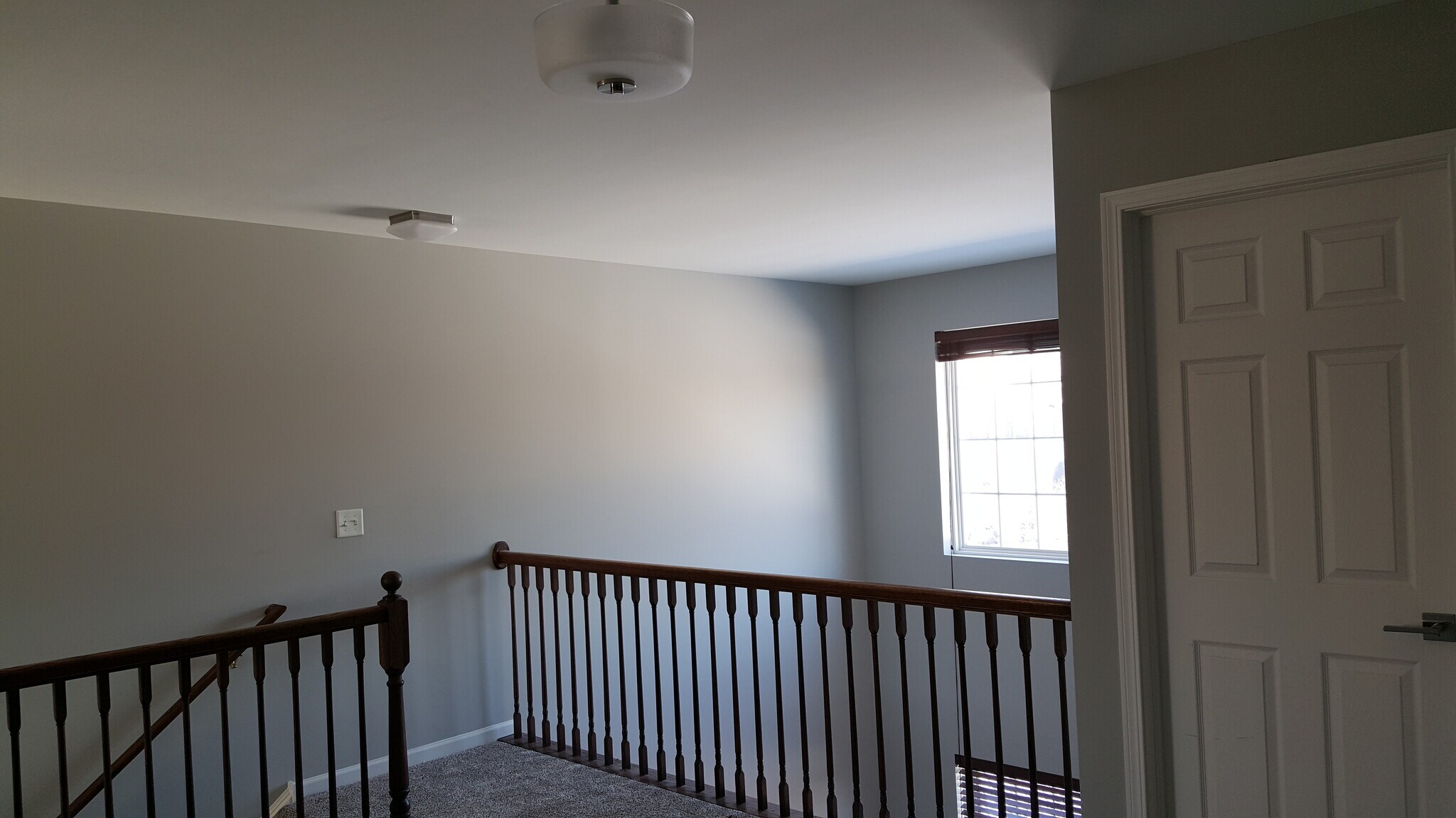 Building Photo - 558 Gunnison Ct