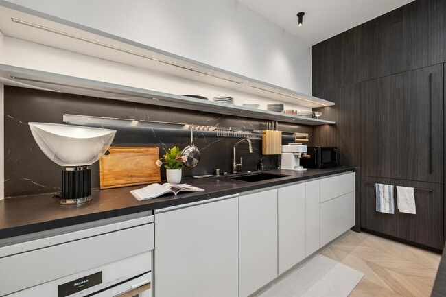 Building Photo - 2783 Filbert St