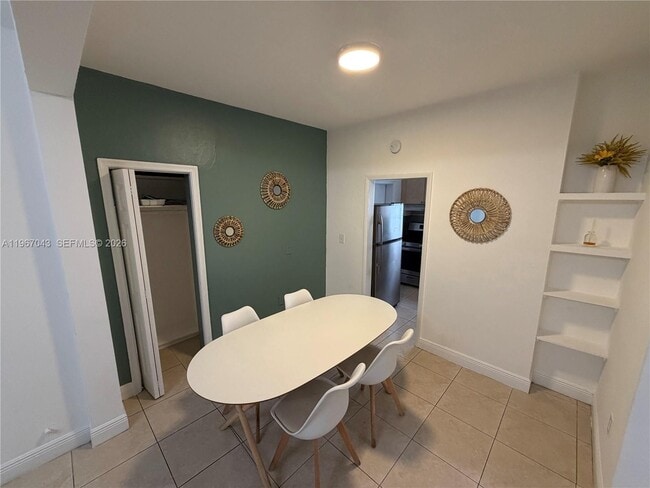 Building Photo - 301 86th St