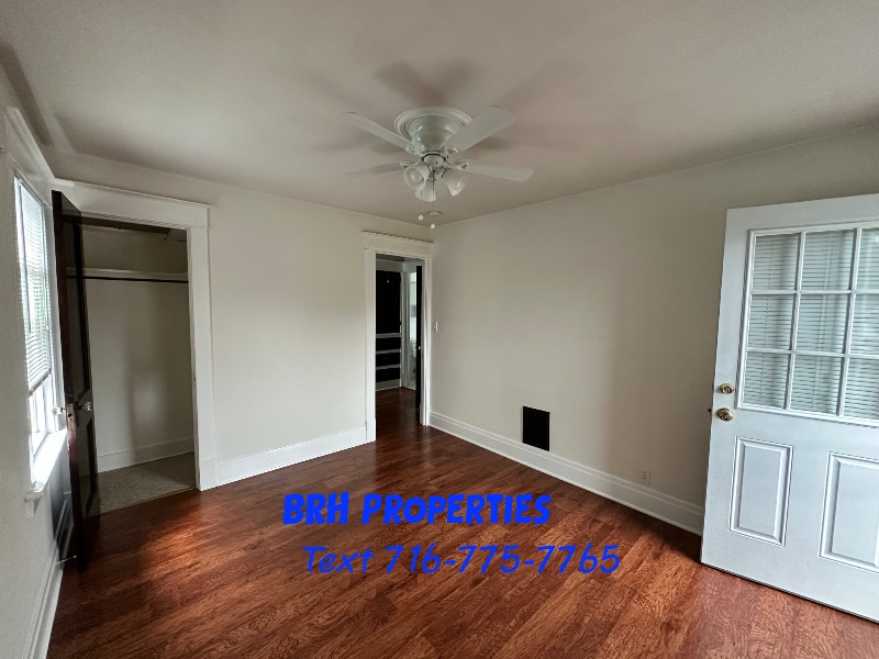 Building Photo - 100 Somerton Ave