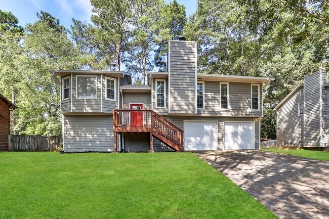 Primary Photo - 2643 Laurel View Dr