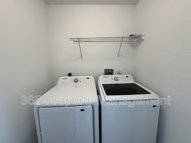 Building Photo - 3614 Cordova Terrace