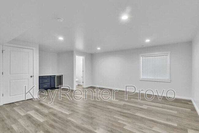 Building Photo - 268 Wren Hill Ln