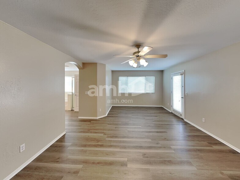 Building Photo - 15472 W Statler Cir