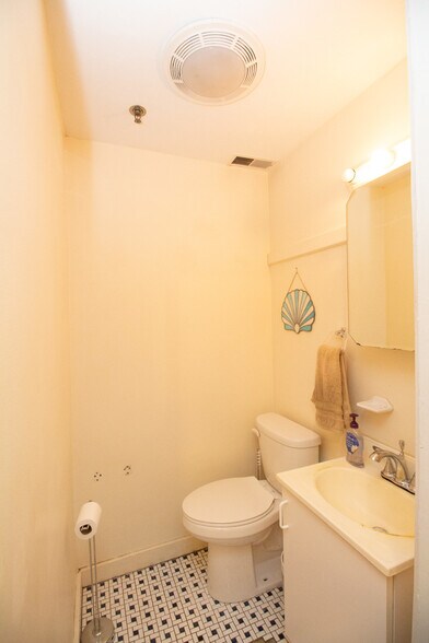 Building Photo - 209 Washington St