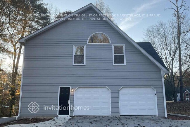 Building Photo - 1810 Collines Ave