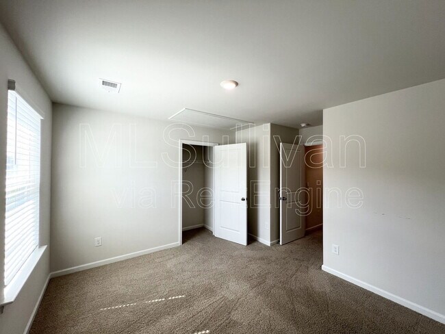 Building Photo - 2932 Egert Dr