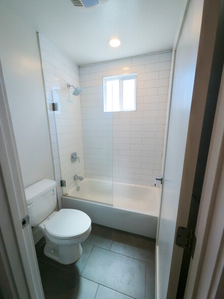 Bathroom #2 (private) - 5640 Craner Ave