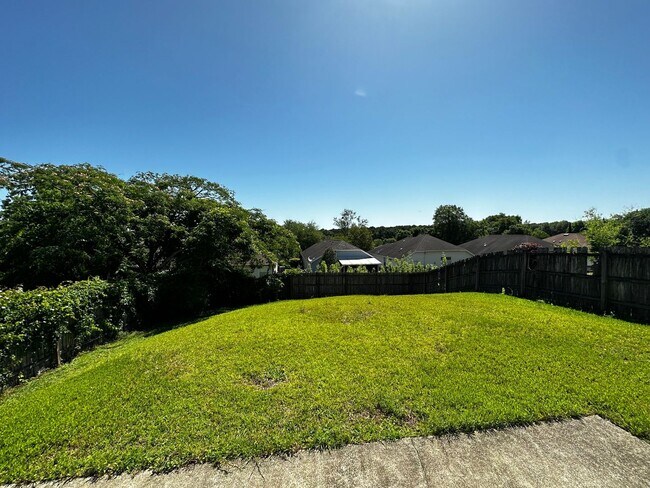 Building Photo - 1141 High Meadow Dr