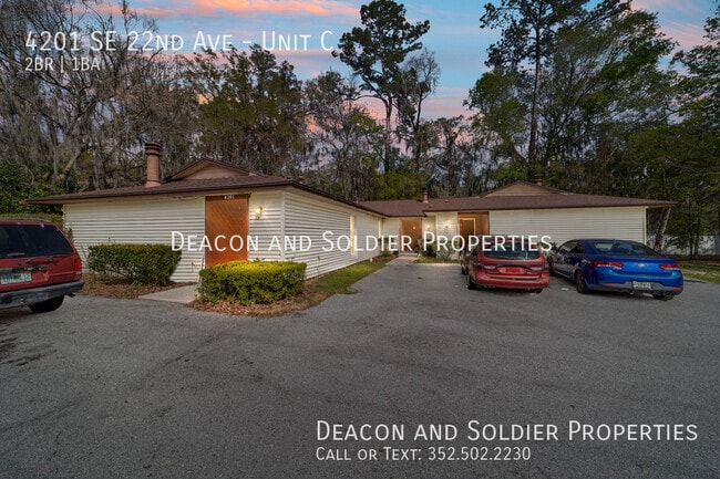 Building Photo - 4201 SE 22nd Ave