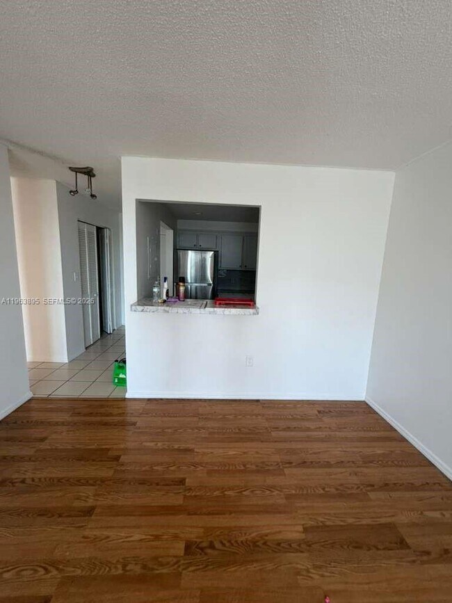 Building Photo - 16950 W Dixie Hwy