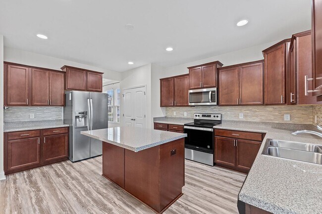 Building Photo - Spacious 4bd/3ba in Franklinton