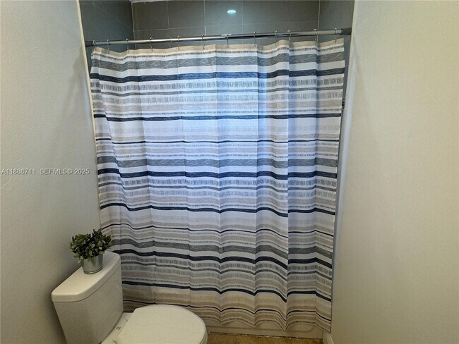 Building Photo - 5209 NW 18th St