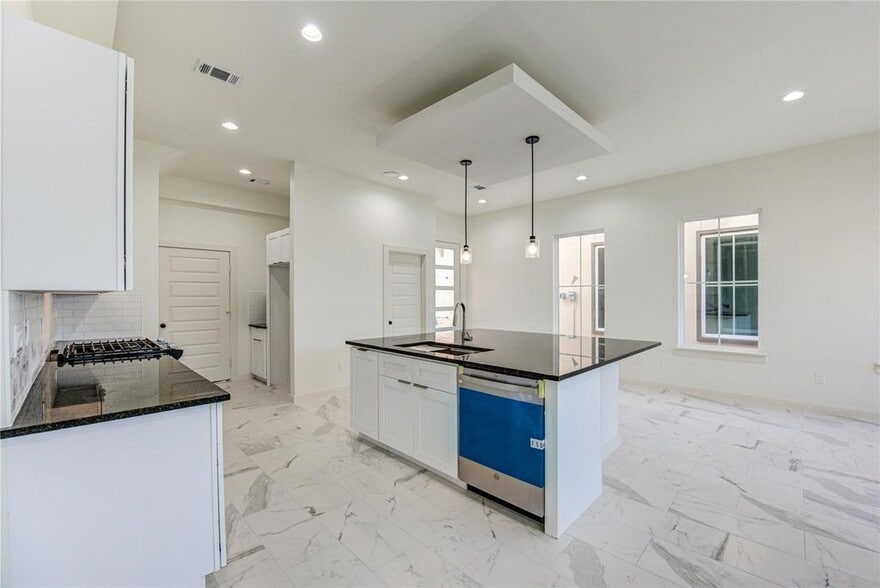 Building Photo - 2903 El Fenice Ln