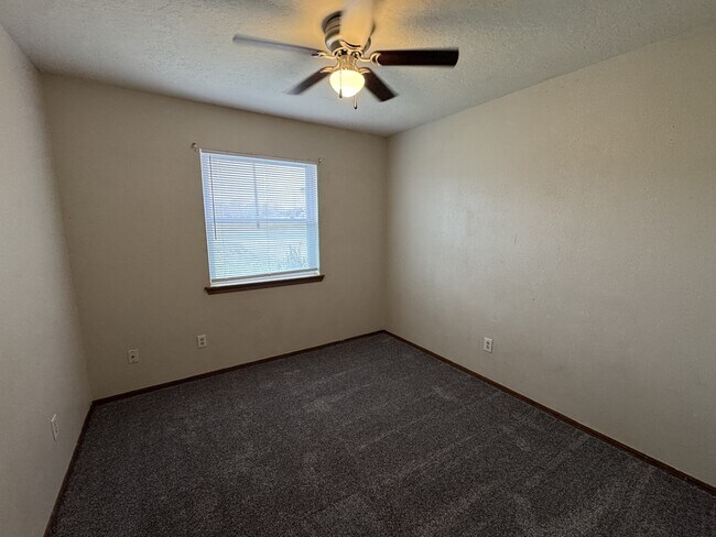 Building Photo - 717 NW 67th St