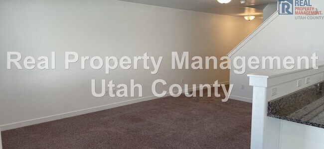 Building Photo - 487 S Fox Chase Ln