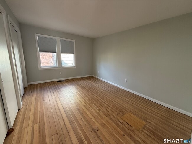 Building Photo - 3 Edgewood St