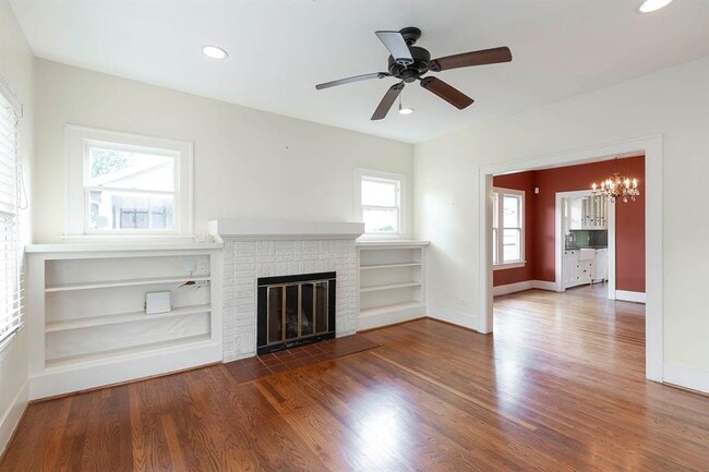 Building Photo - 811 Fugate St