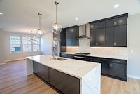 Building Photo - 2736 W Lumber Ln