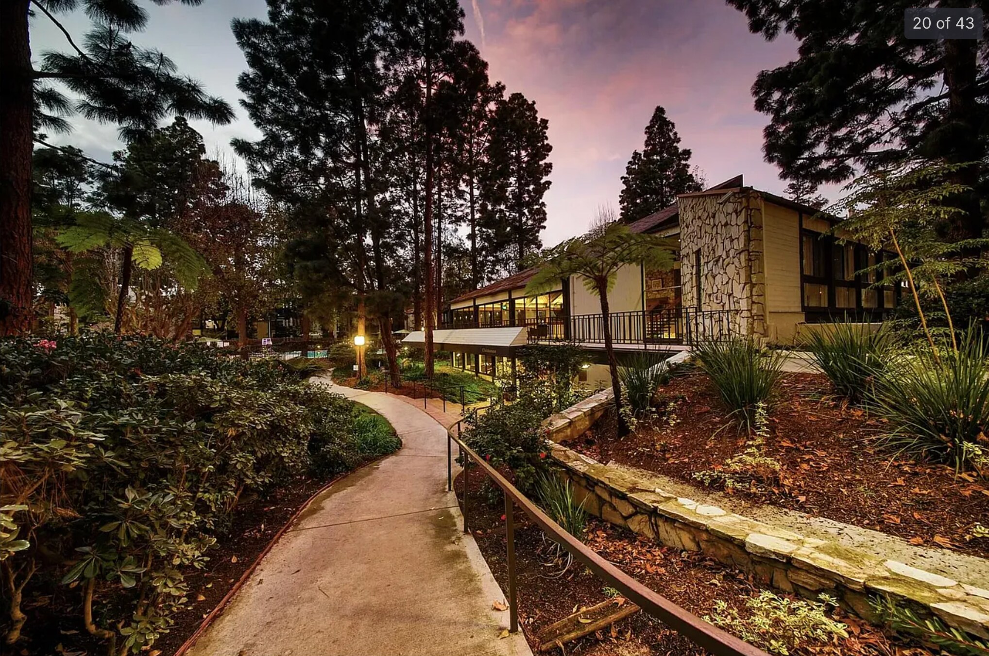 Building Photo - 7777 W 91st St