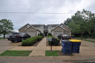 Building Photo - 445 Woolf Rd