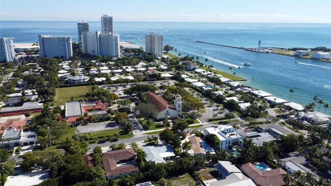 Building Photo - 1959 SE 25th Ave