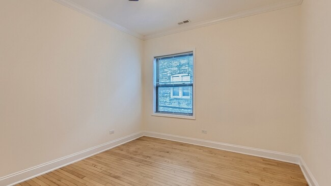 Building Photo - 1734 W Estes Ave