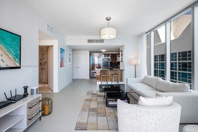 Building Photo - 6899 Collins Ave