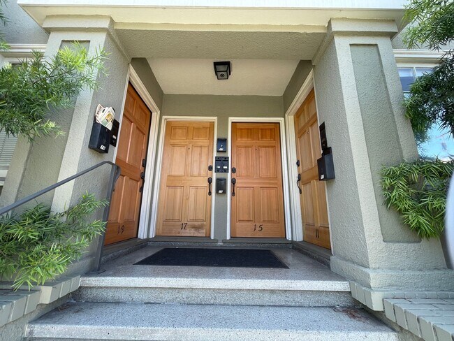 Building Photo - 11-19  Yosemite Ave.