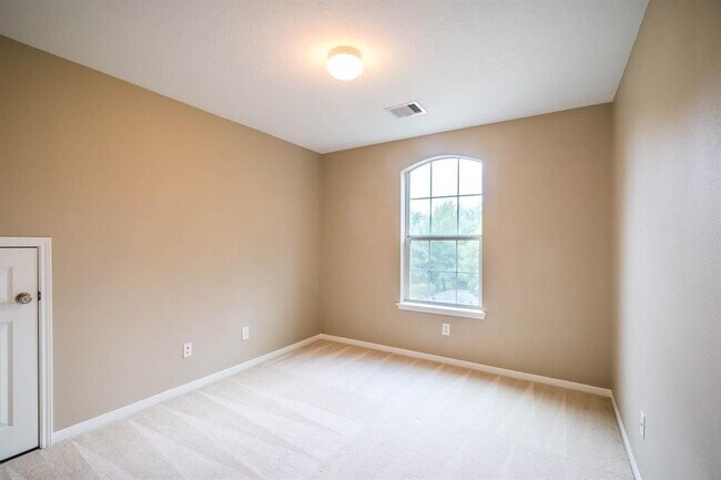 Building Photo - 11314 Sandermeyer Dr