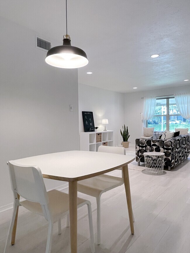 Spacious. - 7718 Royal Ln