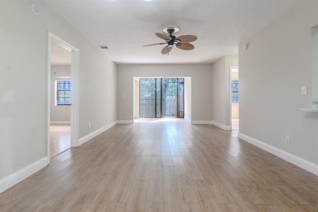 Building Photo - 3521 NW 94th Ave