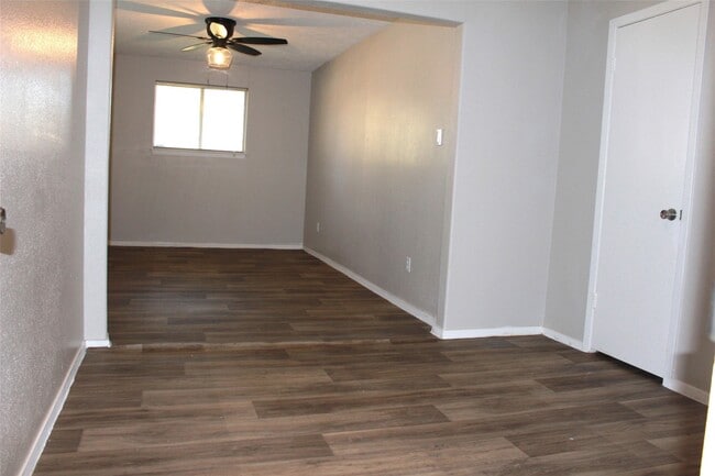 Building Photo - 4406 Lost Lake Ln