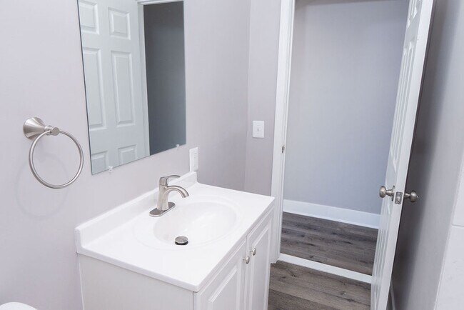 Building Photo - 1237 Carroll St