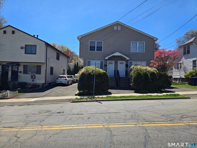 Building Photo - 148 Granfield Ave