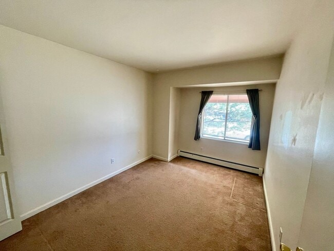 Building Photo - Beautiful Two-story, 3 Bed, 1.5 Bath Condo 1/2 Mile from CSU!