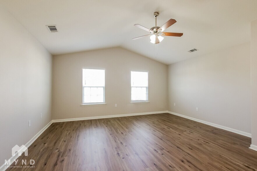 Building Photo - 956 Cassidy Dr